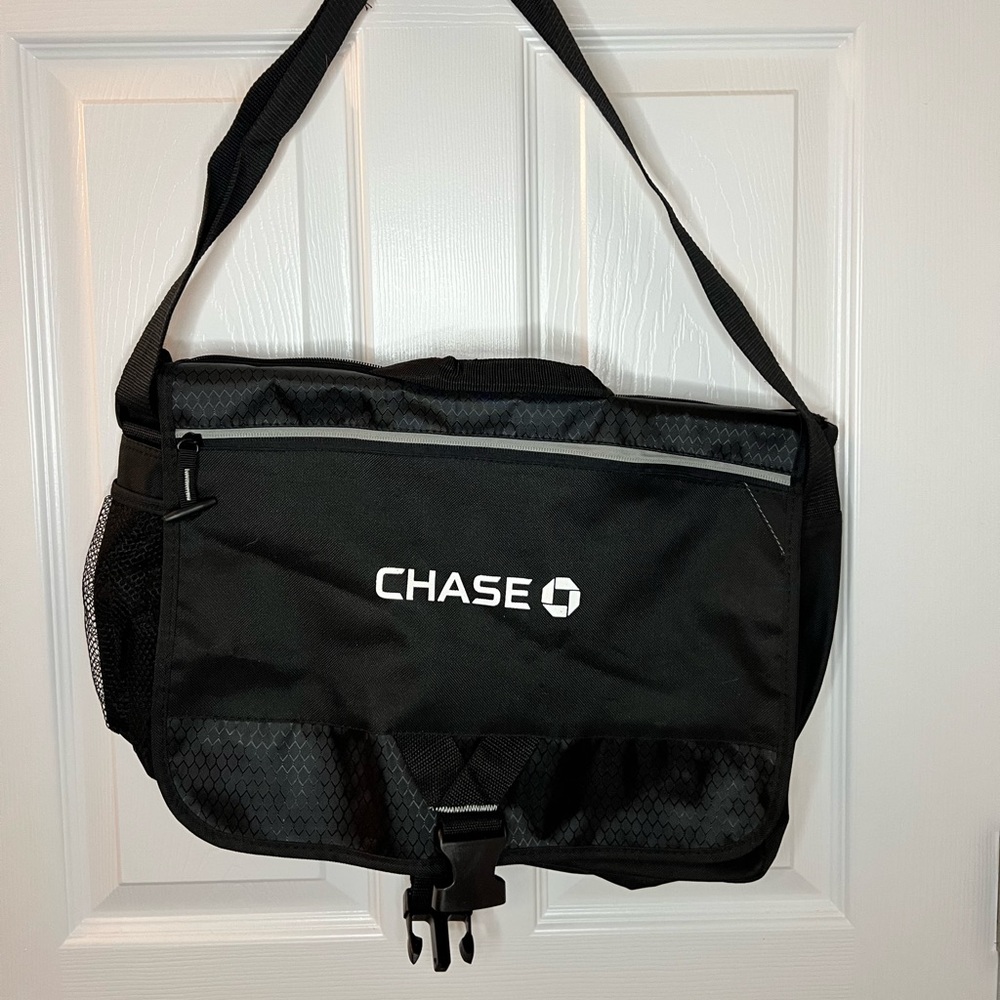 CHASE laptop/book bag